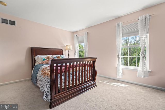 2305 ABERDEEN WAY, Macungie, PA 18062