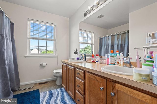 2305 ABERDEEN WAY, Macungie, PA 18062