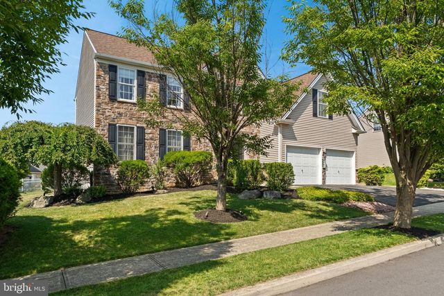 2305 ABERDEEN WAY, Macungie, PA 18062