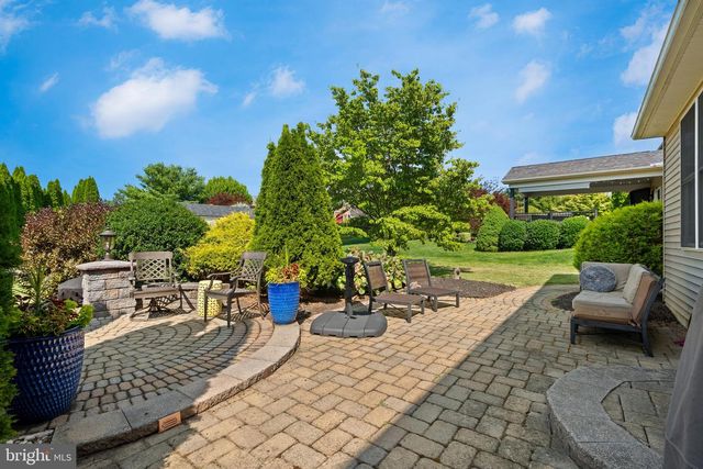 2305 ABERDEEN WAY, Macungie, PA 18062