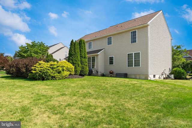 2305 ABERDEEN WAY, Macungie, PA 18062