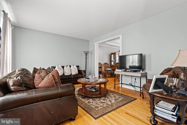 2305 ABERDEEN WAY, Macungie, PA 18062