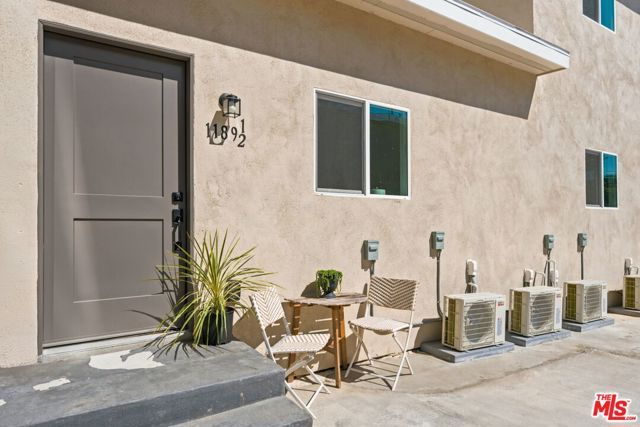 1189 Crenshaw Boulevard, Los Angeles, CA 90019