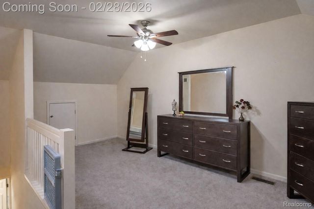 5568 Seabreeze Lane, Sterling Heights, MI 48310