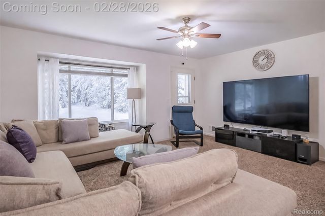 5568 Seabreeze Lane, Sterling Heights, MI 48310