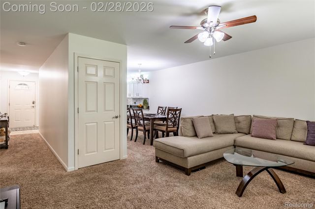 5568 Seabreeze Lane, Sterling Heights, MI 48310