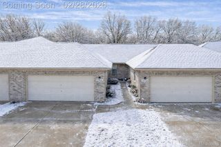 5568 Seabreeze Lane, Sterling Heights, MI 48310