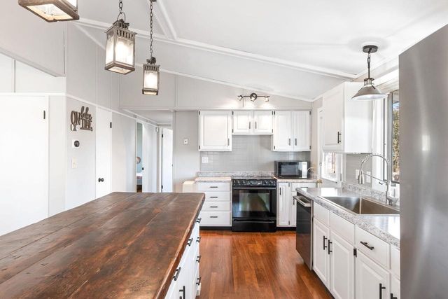 574 Gold Street, Green Lake, WI 54941