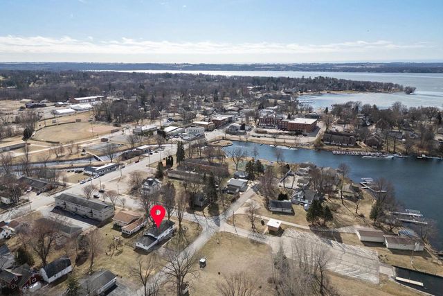 574 Gold Street, Green Lake, WI 54941