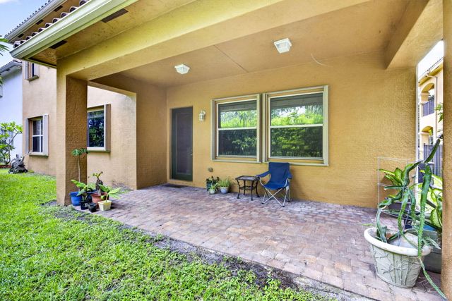 742 Cresta Circle, West Palm Beach, FL 33413
