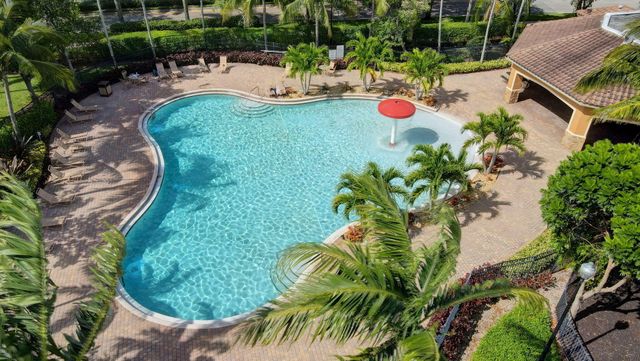 742 Cresta Circle, West Palm Beach, FL 33413