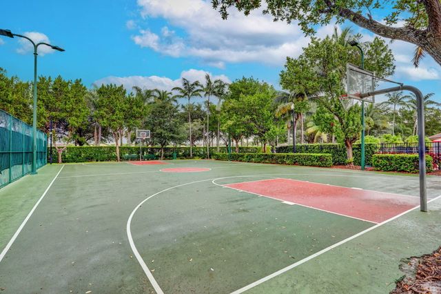 742 Cresta Circle, West Palm Beach, FL 33413