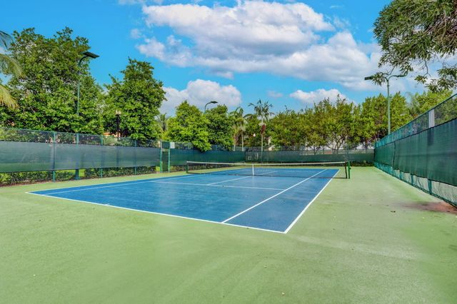 742 Cresta Circle, West Palm Beach, FL 33413