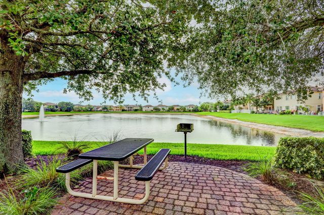 742 Cresta Circle, West Palm Beach, FL 33413