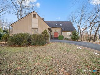 266 Knollwood Road, Manchester, CT 06042