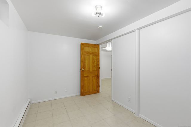 21 Stonington Road, Norwich, CT 06360