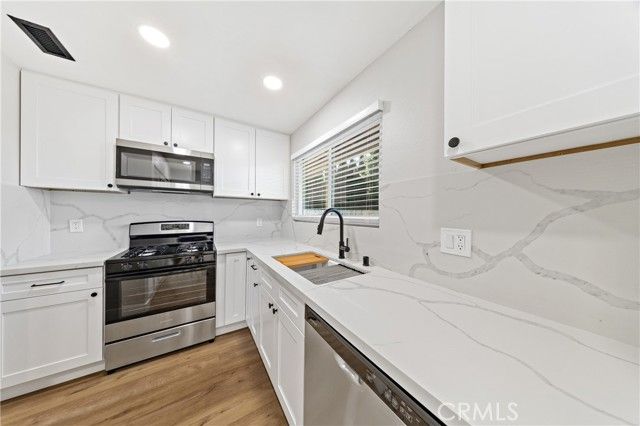 1413 Panorama Ridge Road, Oceanside, CA 92056