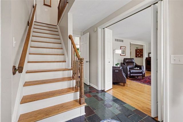 25 Chipping Ridge, Perinton, NY 14450