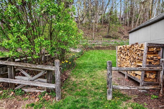25 Chipping Ridge, Perinton, NY 14450