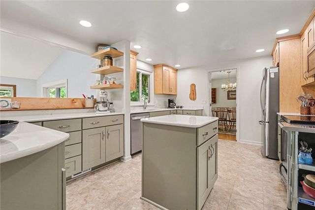 25 Chipping Ridge, Perinton, NY 14450