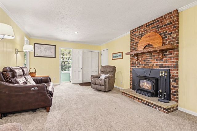 25 Chipping Ridge, Perinton, NY 14450