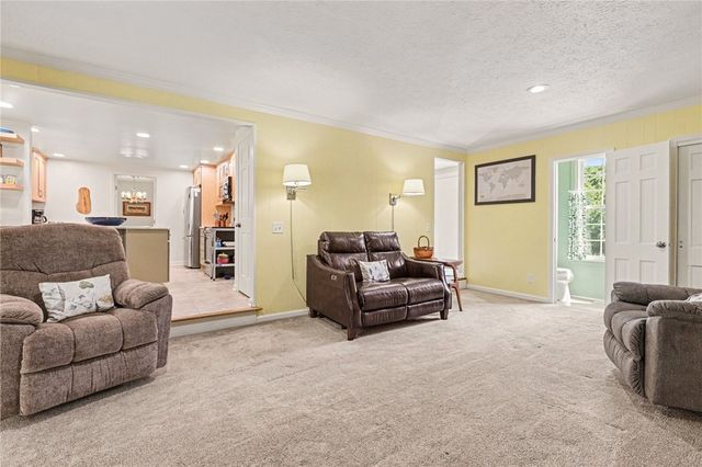 25 Chipping Ridge, Perinton, NY 14450