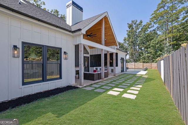 5525 Hubbard Town Road, Cumming, GA 30028