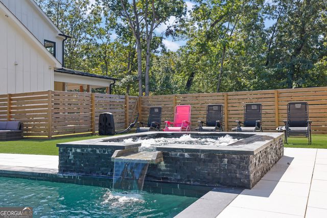 5525 Hubbard Town Road, Cumming, GA 30028