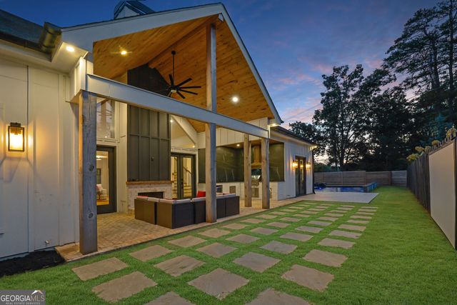 5525 Hubbard Town Road, Cumming, GA 30028