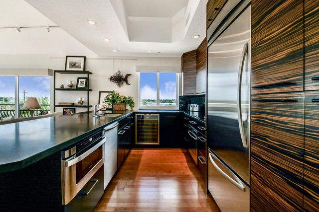 314 Inlet Way 303, Palm Beach Shores, FL 33404