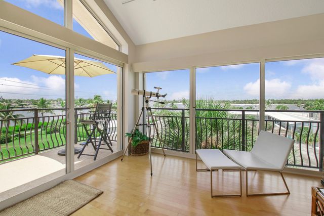 314 Inlet Way 303, Palm Beach Shores, FL 33404