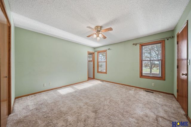 3709 Briarwood Avenue, Lincoln, NE 68516