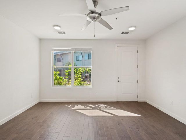 7805 Cooper LN 208, Austin, TX 78745