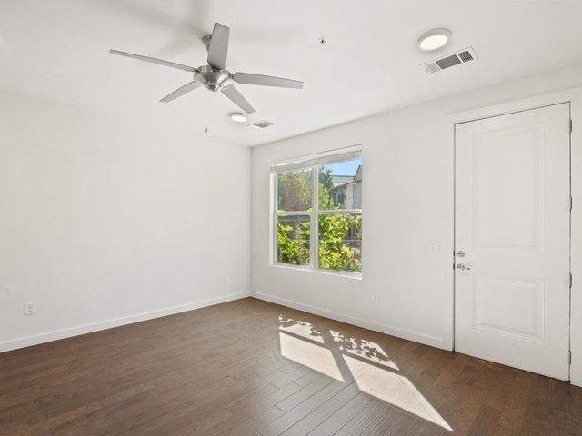 7805 Cooper LN 208, Austin, TX 78745