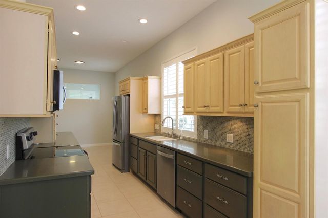 117 Hampton Circle, Jupiter, FL 33458