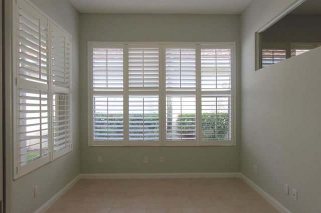 117 Hampton Circle, Jupiter, FL 33458