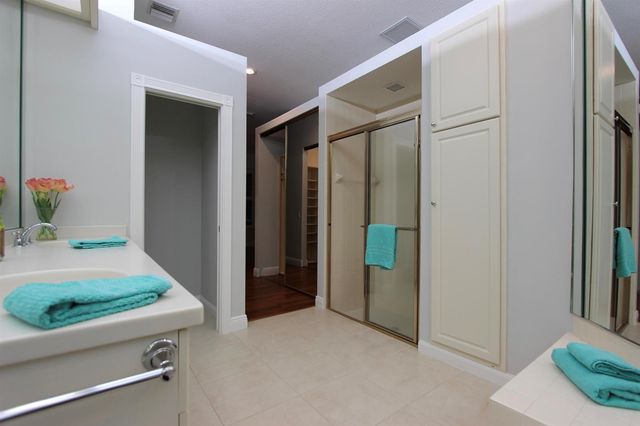 117 Hampton Circle, Jupiter, FL 33458