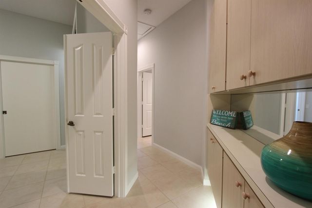 117 Hampton Circle, Jupiter, FL 33458