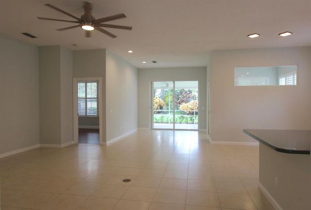 117 Hampton Circle, Jupiter, FL 33458