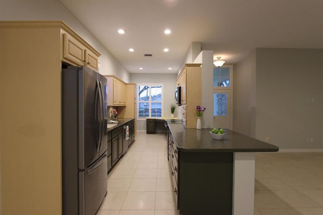 117 Hampton Circle, Jupiter, FL 33458