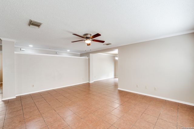 10607 Cavelier, San Antonio, TX 78254