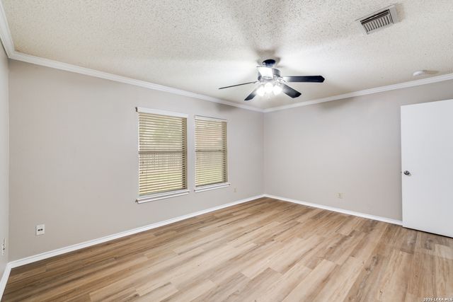 10607 Cavelier, San Antonio, TX 78254