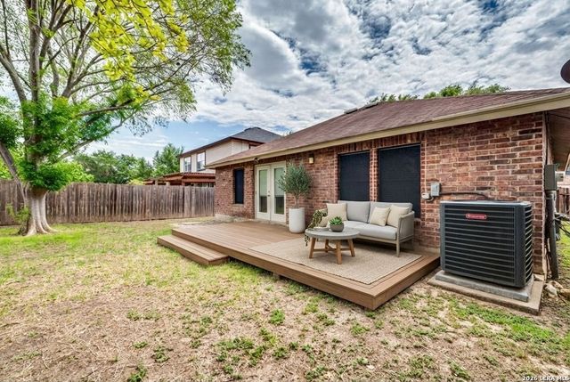 10607 Cavelier, San Antonio, TX 78254