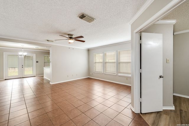 10607 Cavelier, San Antonio, TX 78254