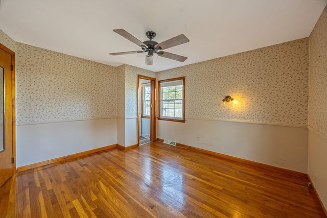 3 Miller Ave, South Hadley, MA 01075