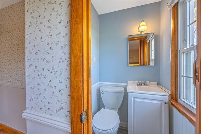 3 Miller Ave, South Hadley, MA 01075