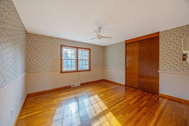 3 Miller Ave, South Hadley, MA 01075