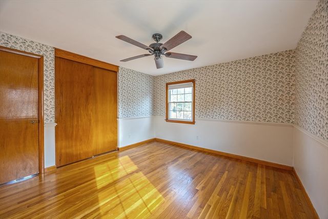 3 Miller Ave, South Hadley, MA 01075