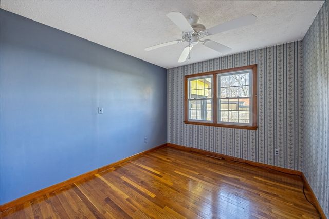 3 Miller Ave, South Hadley, MA 01075