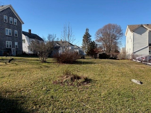 644-648 King Philip St, Fall River, MA 02724